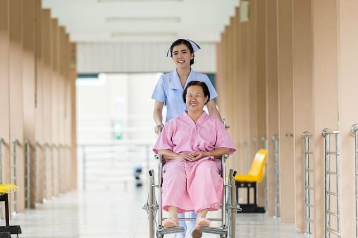 nursing-700x466